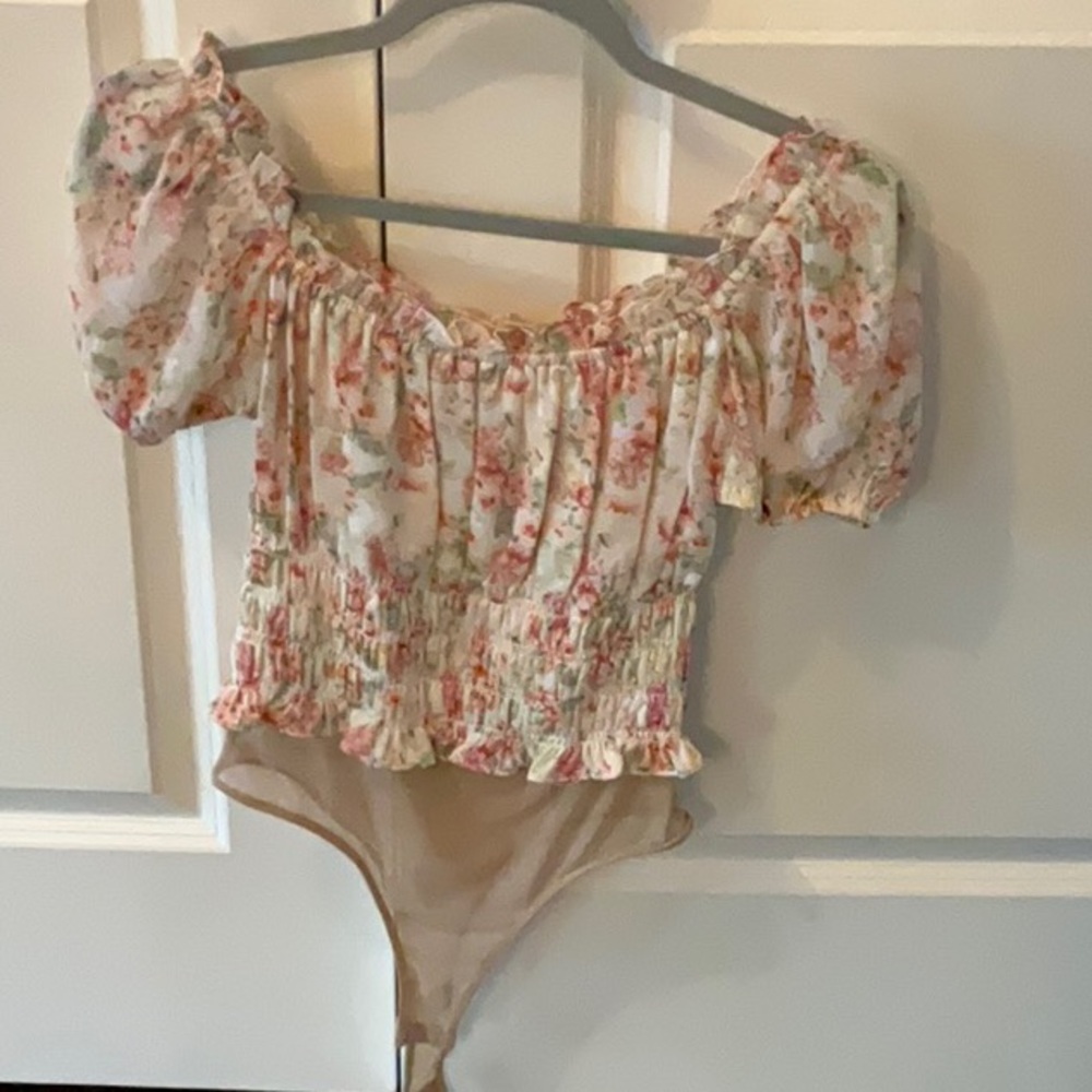 Floral off shoulder bodysuit